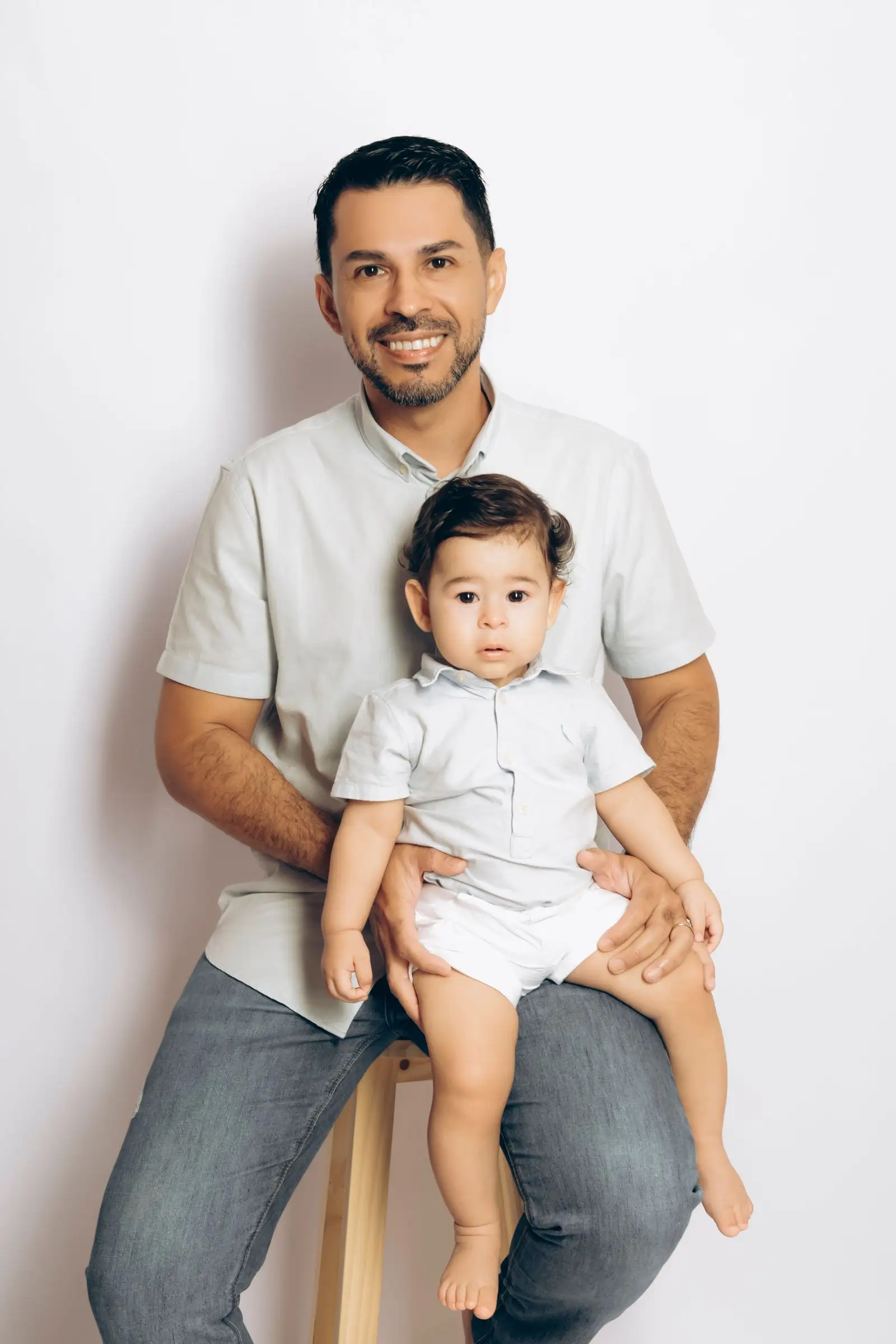 Family and maternity portrait by By Ender Photography 4