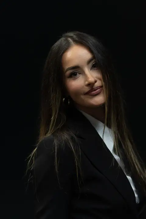 Headshot by By Ender Photography 4